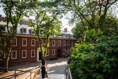 does upenn have supplemental essays for the 2024-2025 application cycle?