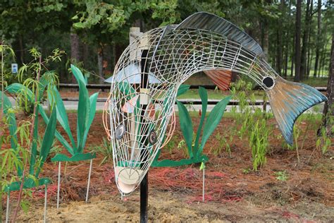 what type of environment sculpture is this sculpture an example of? exploring the diverse forms and functions of environmental sculptures